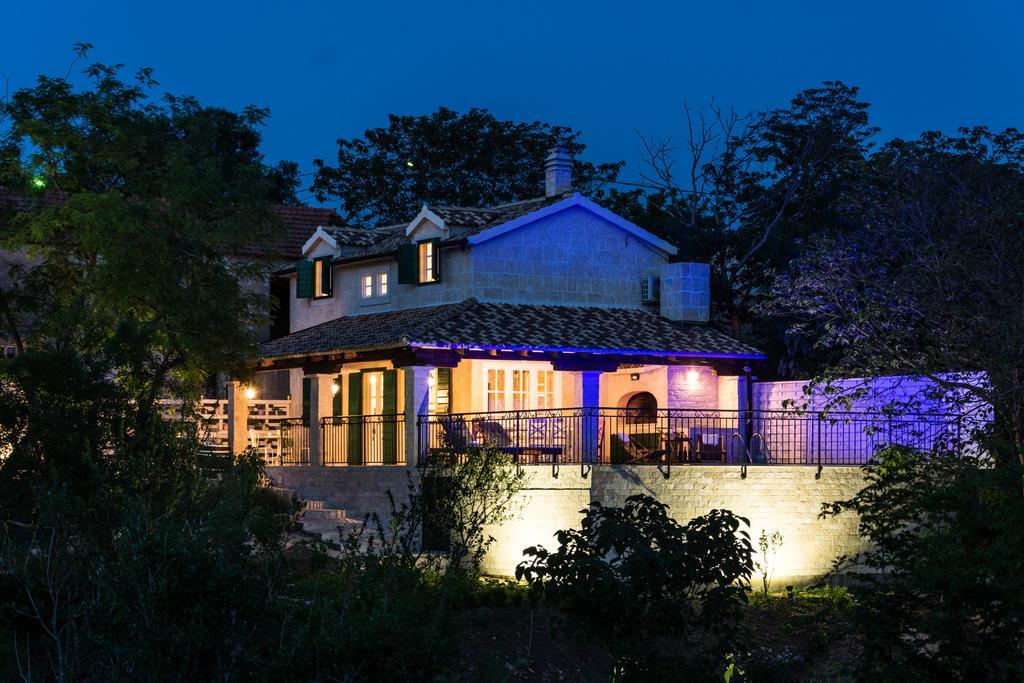 Dvori Dida Mile Villa