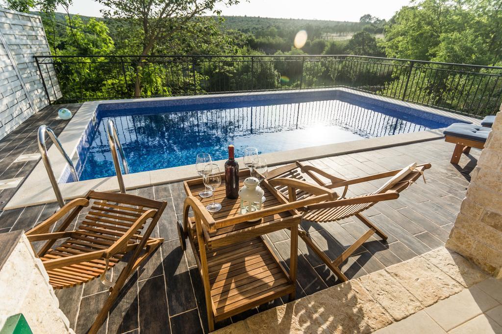 Dvori Dida Mile Villa