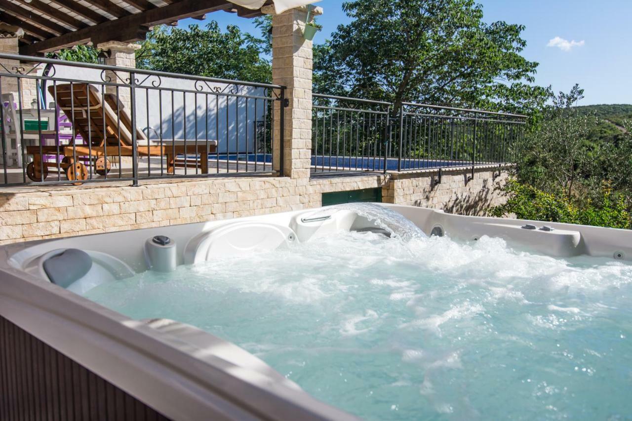 Dvori Dida Mile Villa Sveti Petar (Zadar)
